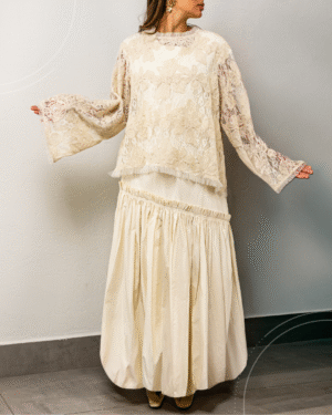 دراعة دانتيل قطعتين - أوف وايت