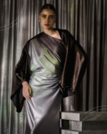 ⁦Classic Silk Dress – Brown to Grey⁩ - الصورة ⁦6⁩
